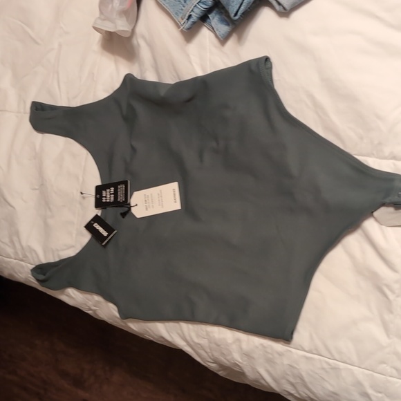 Express bodysuit - Picture 2 of 4